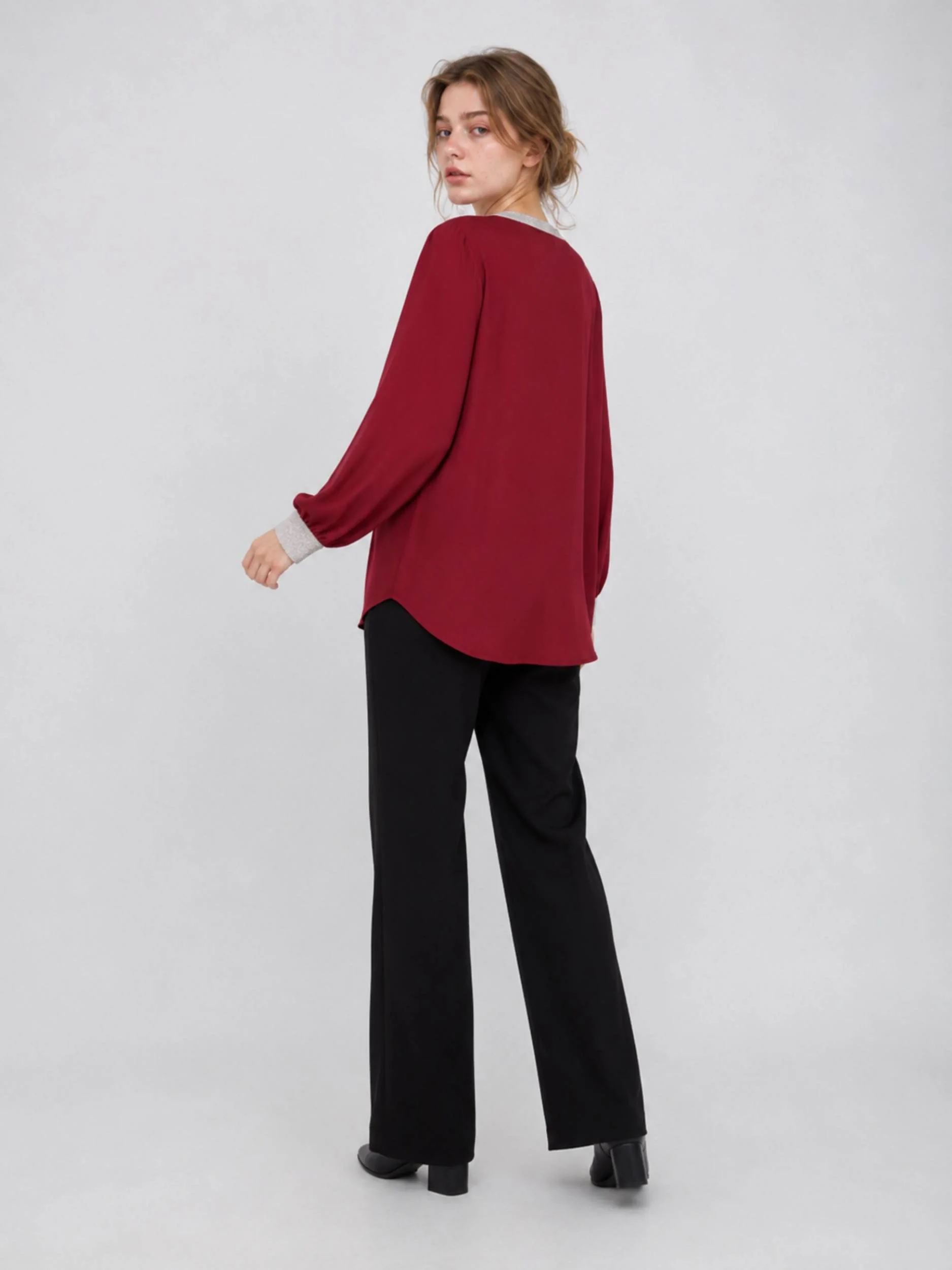 [1151] Blusa Cey V Doble Color - Imagen 3